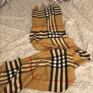 Burberry scarf